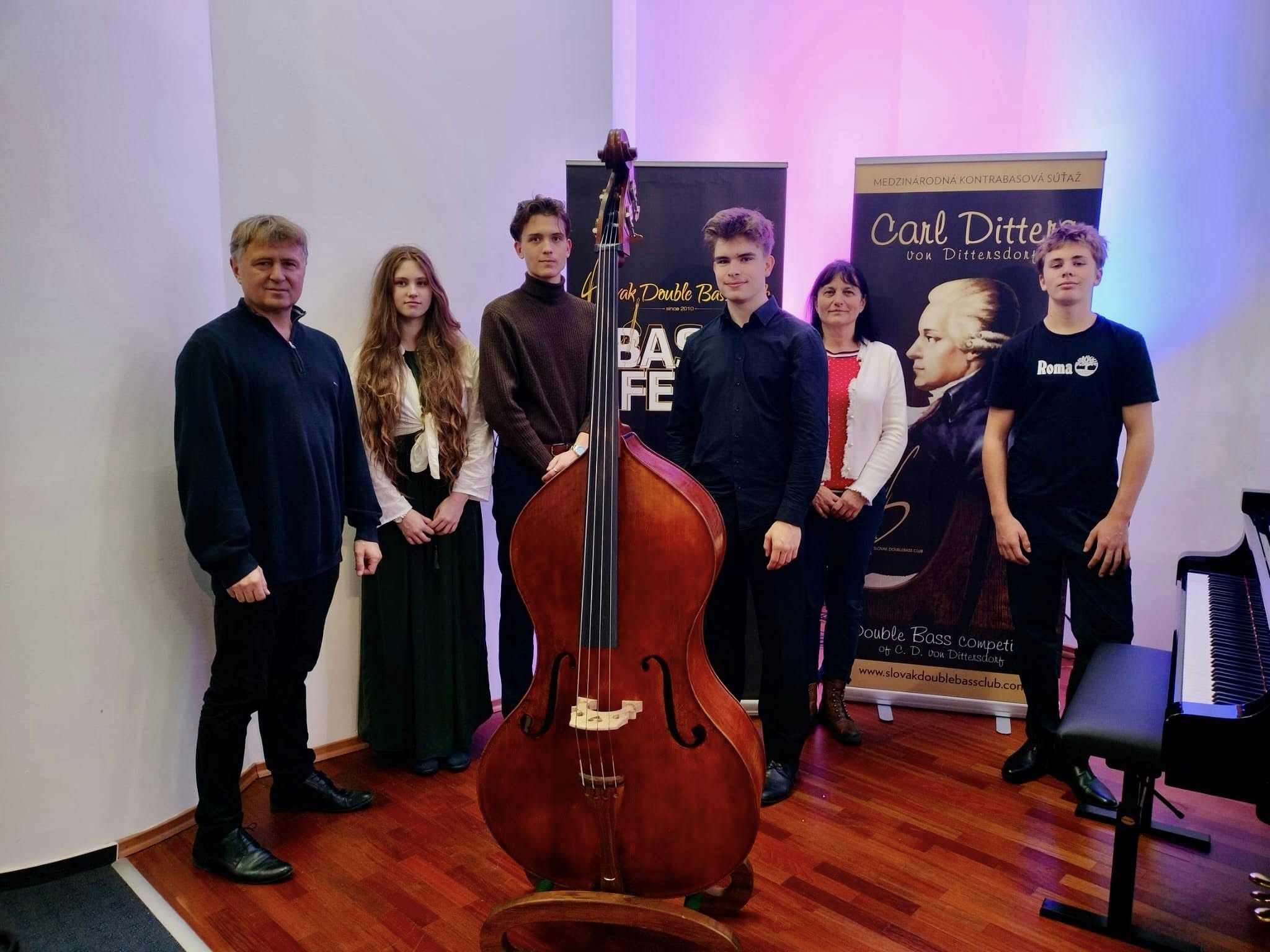 Úspěch našich kontrabasistů na mezinárodní soutěži v Banske Bystrici